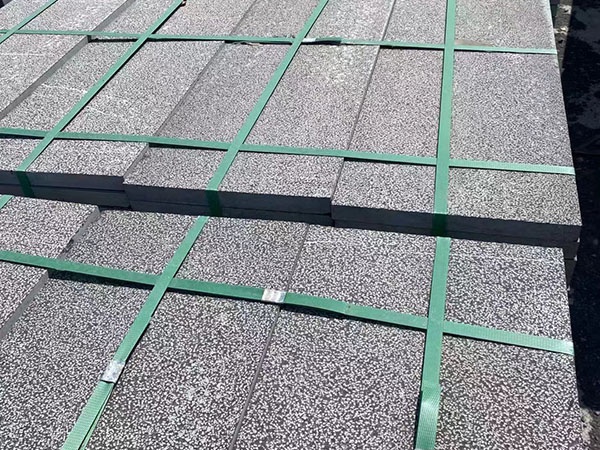 青石板荔枝面